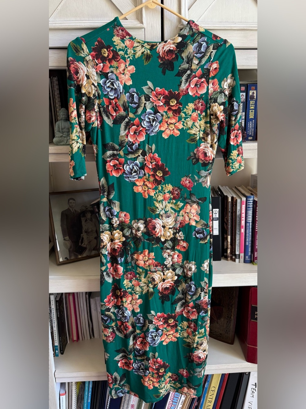 Alice + Olivia Green Floral Long Sleeve Midi Dress with Multicolor Blooms